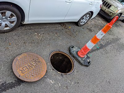 manhole-open-neworleans.jpg