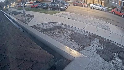officers-exchange-gunfire-near.jpg