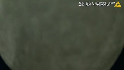 officer-fires-after-gunshots.jpg