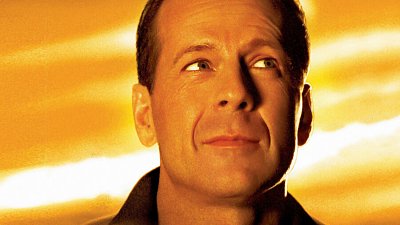bruce-willis-1-900x506.jpg