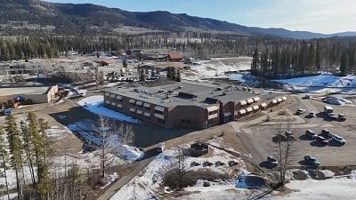web_mn_tumbler_ridge_new_school_-40_610-web.jpg