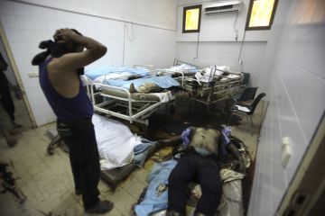 Name:  libya_bodies_hospital_08_26_2011.jpg
Views: 6876
Size:  16.8 KB