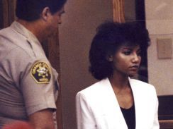 Omaima-Aree-Nelson_244x183.jpg