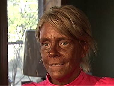 tdy_tan_mom_120502_380;380;7;70.jpg