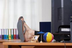 flipflopsdesk.jpg