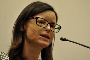 lucia-annibali-incontra-284228_tn.jpg