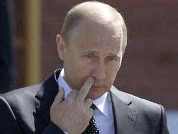 Putin_finger_AP_360x270_1.jpg