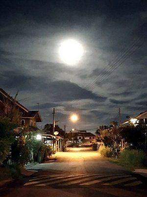 super-20moon.jpg
