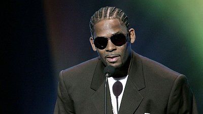 skynews-r-kelly-stevie-wonder_4543348.jpg
