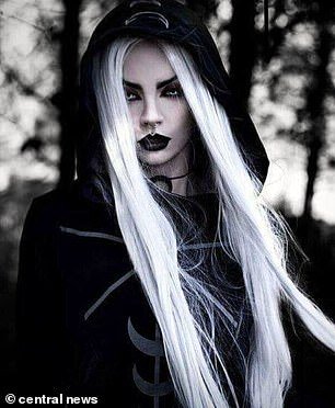 Name:  Asta%20Juskauskiene3.jpg
Views: 678
Size:  28.4 KB