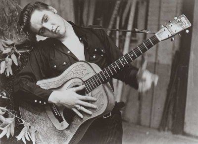 elvis-presley-biography-7.jpg