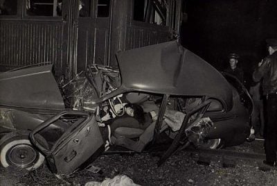 vintage-woman-car-accident-03-500x387.jpg