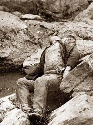 soldier-corpse.jpg