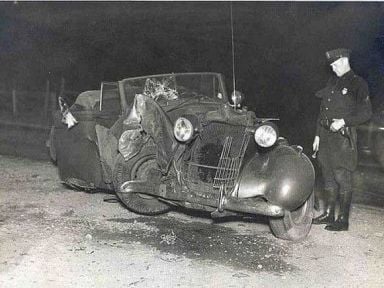 thumbs_old-car-crash-accident.jpg