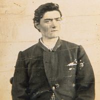 Ned_Kelly_portrait_w200.jpg