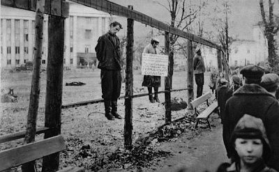 belorussian-partisans-executed-latvian-ss-minsk-1940s.jpg