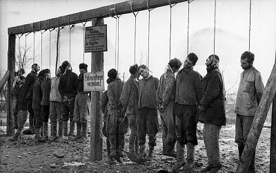 execution-soviet-partisans-1943.jpg