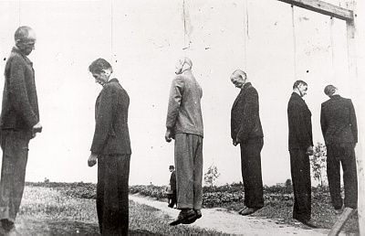 nazis-hang-six-polish-civilians.jpg