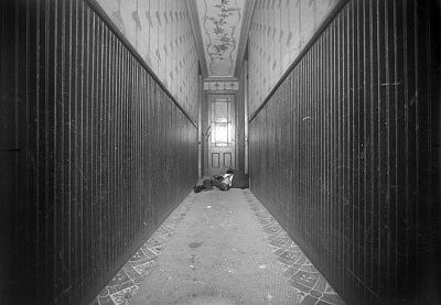 murdered-20in-20hallway.jpg