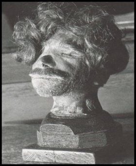 Shrunken%20russian%20head%20found%20at%20Nazi%20base%20camp.jpg