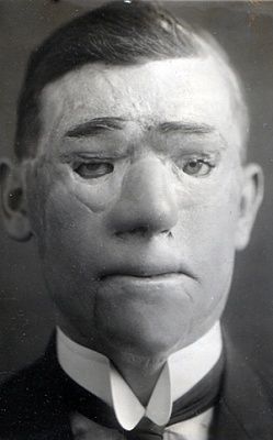 wallace-2012.jpg