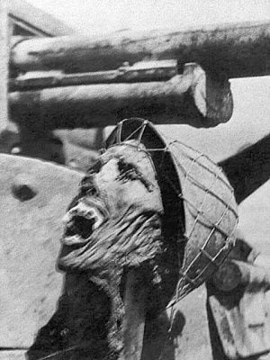 2-20trophies-japanese-dead-soldiers-american-soldiers-ww2.jpg