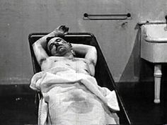 98daa6fc87a9bf2b727b5cdc2c10c03f--bonnie-and-clyde-death-bonnie-clyde.jpg