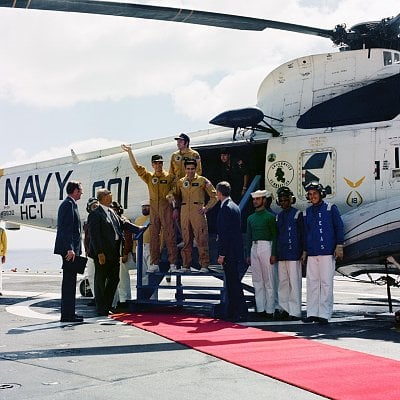 apollo-17-crew-medical.jpg