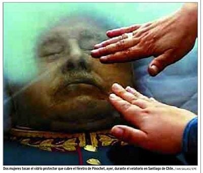 pinochet-mundo-12-1206.jpg