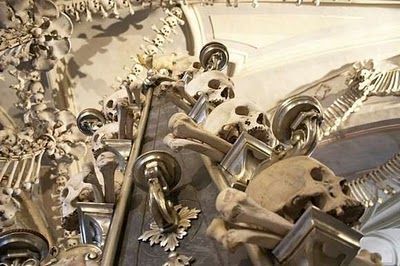 bone_chruch_04.jpg