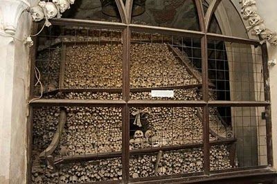 bone_chruch_06.jpg