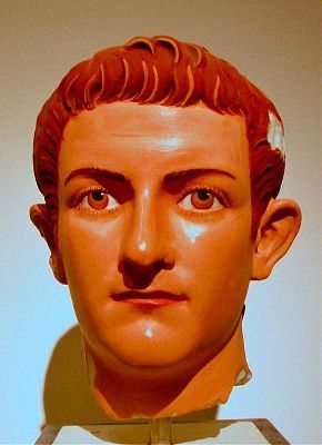 namabg-caligula_1.jpg