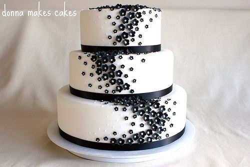 Sculpted Novelty Cakes: DeLorean, Pop Culture and Food Designs - intricate designing 7 most beautiful wedding cakes