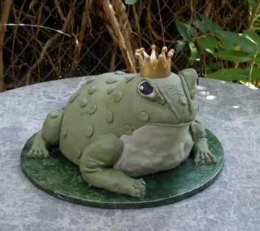 Sculpted Novelty Cakes: DeLorean, Pop Culture and Food Designs - Frog grooms cake Sedona Sweet arts
