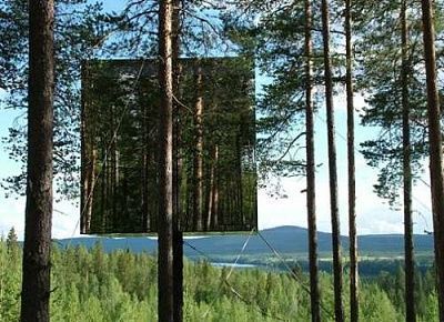 mirror-cube-treehouse-hotel-0.jpg