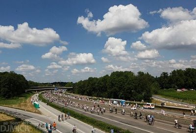 german-autobahn-party-2.jpg