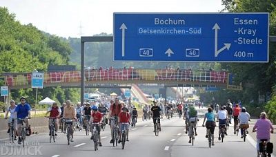 german-autobahn-party-12.jpg