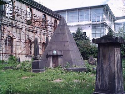 william-mckenzies-tomb_3506_large_slideshow.jpg
