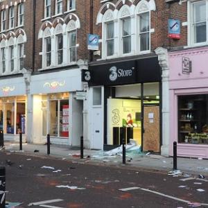 _home_panew_uk_news 4-2_jpg_display.jpg