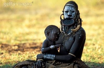 001-mursi-mother-child.jpg