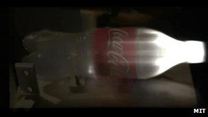 _57304459_bottle.jpg