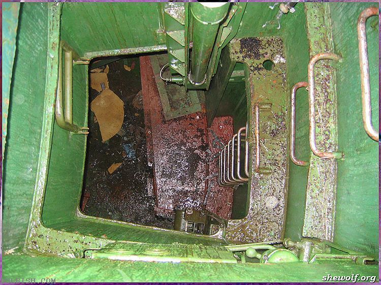 30_221Abandoned_missile_silo_in_Russia__._for__NATO_SS_19_mod.2_Stiletto__rockets.jpg