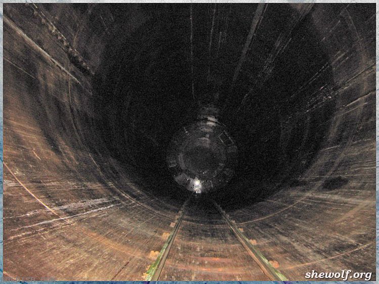 30_2Abandoned_missile_silo_in_Russia__._for__NATO_SS_19_mod.2_Stiletto__rockets.jpg