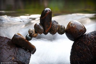 art-rock-balancing-michael-grab-gravity-glue-1.jpg