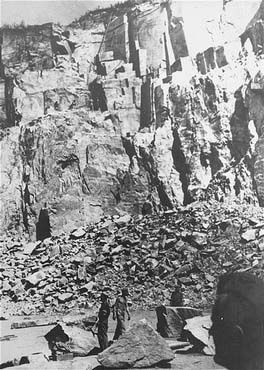 Prisoners at forced labor in the Wiener Graben quarry at the Mauthausen concentration camp.jpg