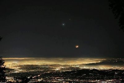 moon-2c-20venus-20and-20jupiter-20over-20night-20los-20angeles..jpg