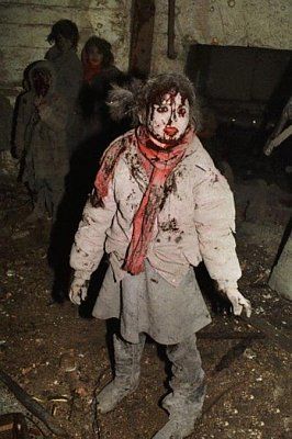 war-city-grozny-chechnya-children-seeking-shelter-basement-barely-survive-russian-bombardment-02.jpg