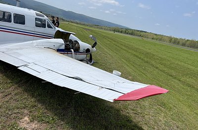 beech-65-a90-1.jpg