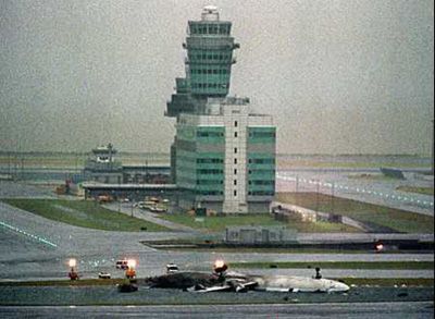 chek lap kok 6.jpg