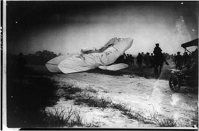 first-plane-crash.jpg
